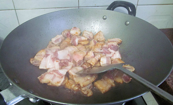 五花肉和什么搭配着炒好吃