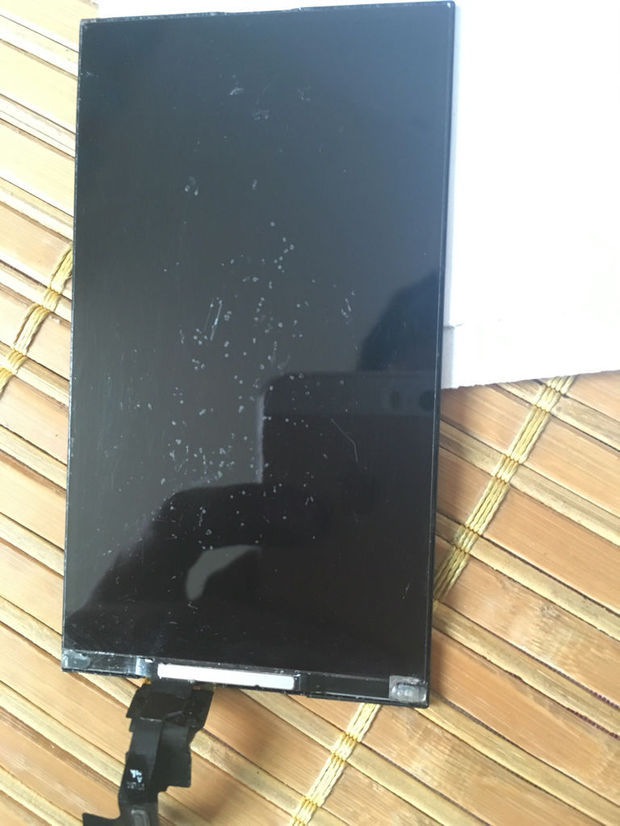 苹果手机内屏,本身有保护膜的吗?