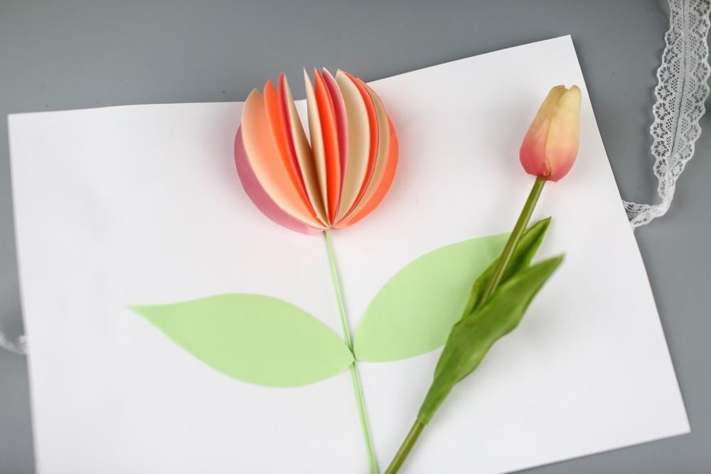 漂亮的立体花朵手工卡片diy