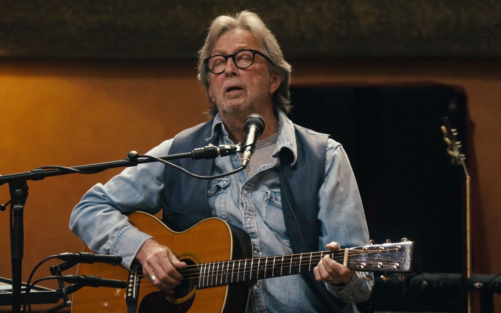 [图]Eric Clapton - Bell Bottom Blues The Lady In The Balcony: Lockdown Sessions Live