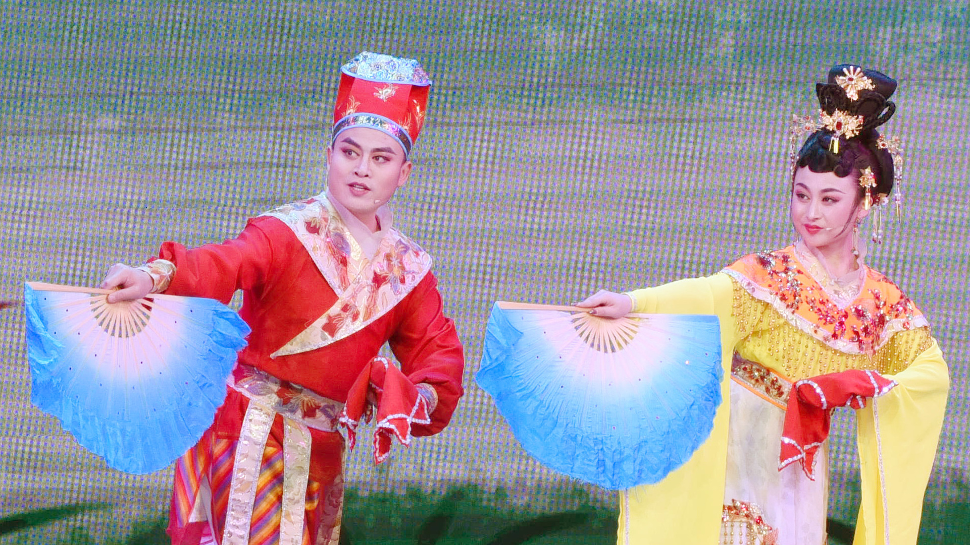 二人转正戏 杨八姐游春 闫学晶
