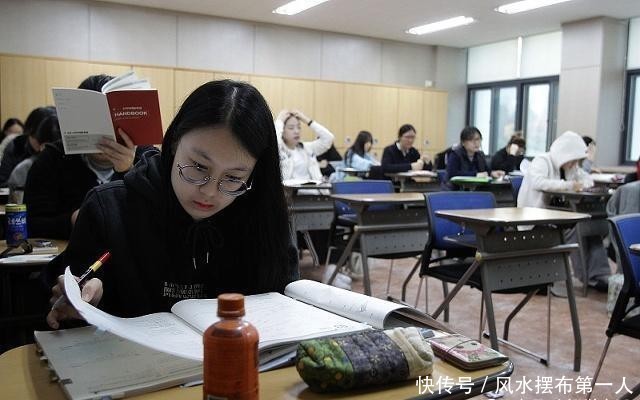 你是什么写作文