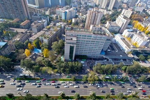 成都华西医院便民药房是怎么出售药品的?