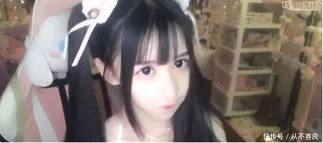 网红主播卖香肠