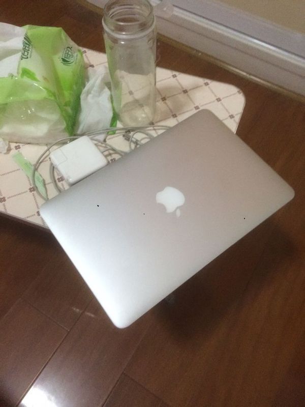 Air是多少寸的?量了一下长是30厘米,宽