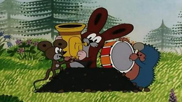《鼹鼠的故事》:兔子老鼠刺猬带着乐器野外早餐