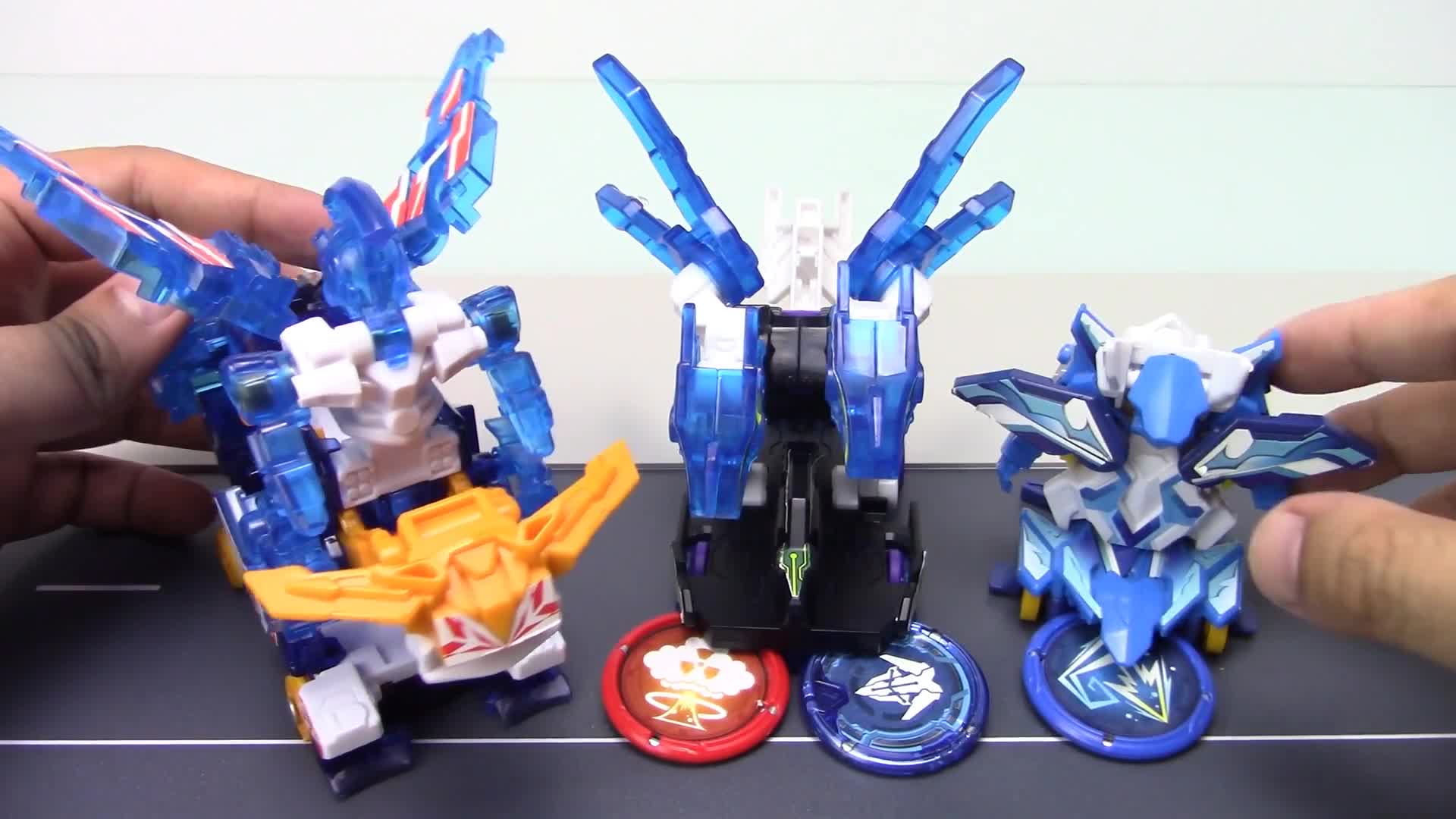 苍穹爆王爆裂飞车二代玩具变形机器人动画片