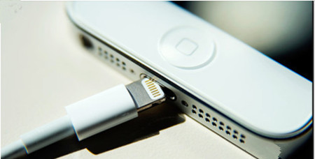 iPhone5s充不进电 苹果5s关机后充不进电怎么