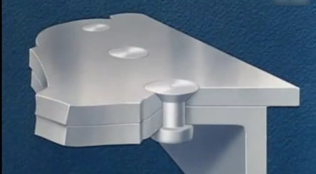 飞机的机身就是用这种 铆钉链接的!看完真长知识了