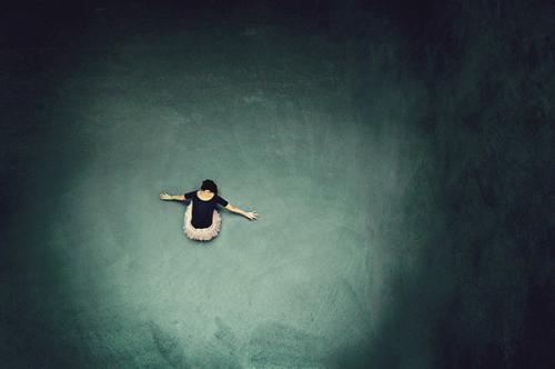 是形单只影还是形单影只