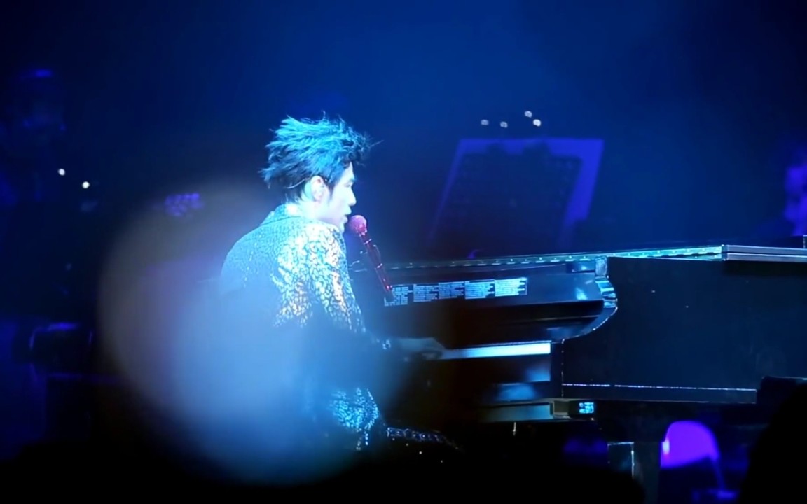 周杰伦2012新加坡f1演唱会 青花瓷 bbox 钢琴弹唱 超屌画质