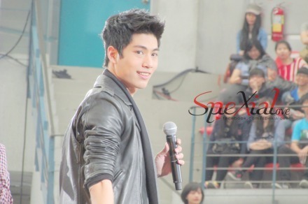 姓名:林子闳 英文名:sam 所属团体:spexial 生日:1993.10.