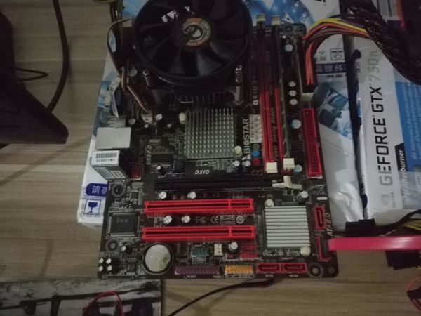 怎么回事电脑主板短接开机显卡cpu散热器硬盘