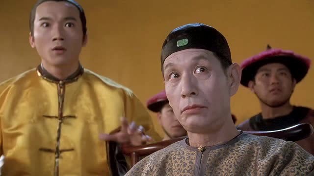 九品芝麻官之白面包青天:老娘乌龙送尚方宝剑,包大人表演吞剑