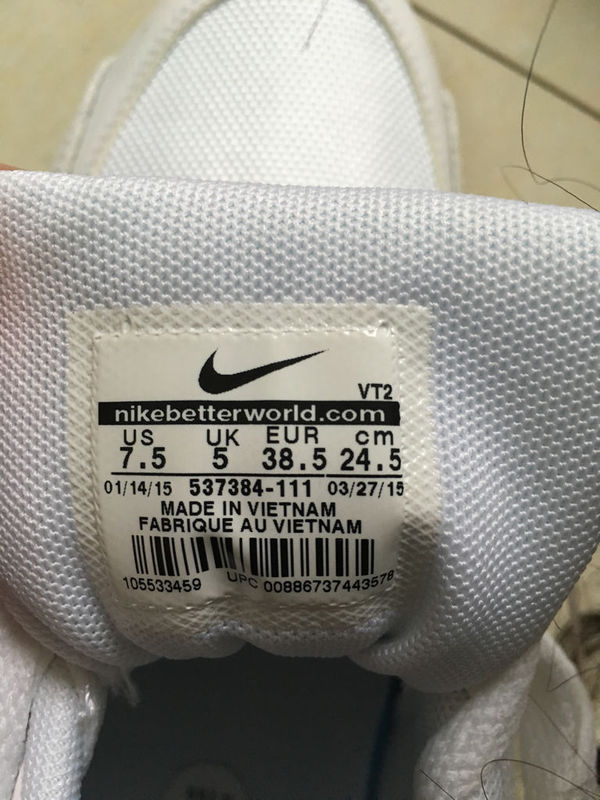 想在nikeid定制白鞋,选华莱士还是max90?本人女.