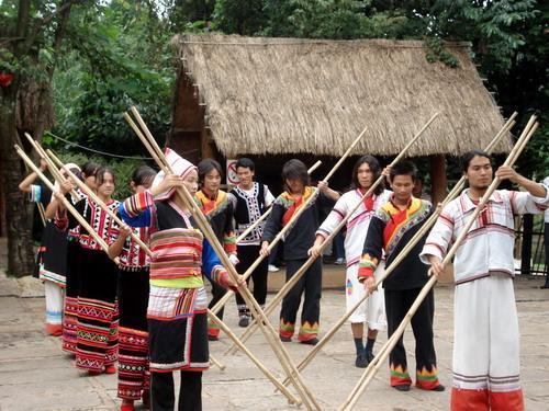 基诺族有什么特色工艺?