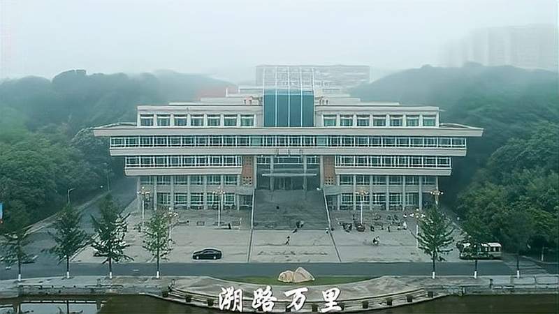 [图]信阳师范学院2022高考招生宣传片:《一路向阳》