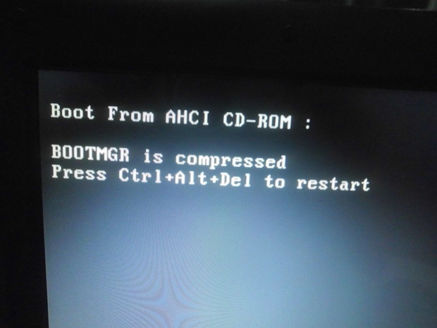 三星笔记本WIN7无法开机提示boot from ahci c
