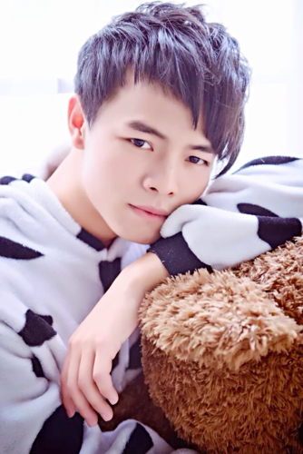 梁业就最近新歌?