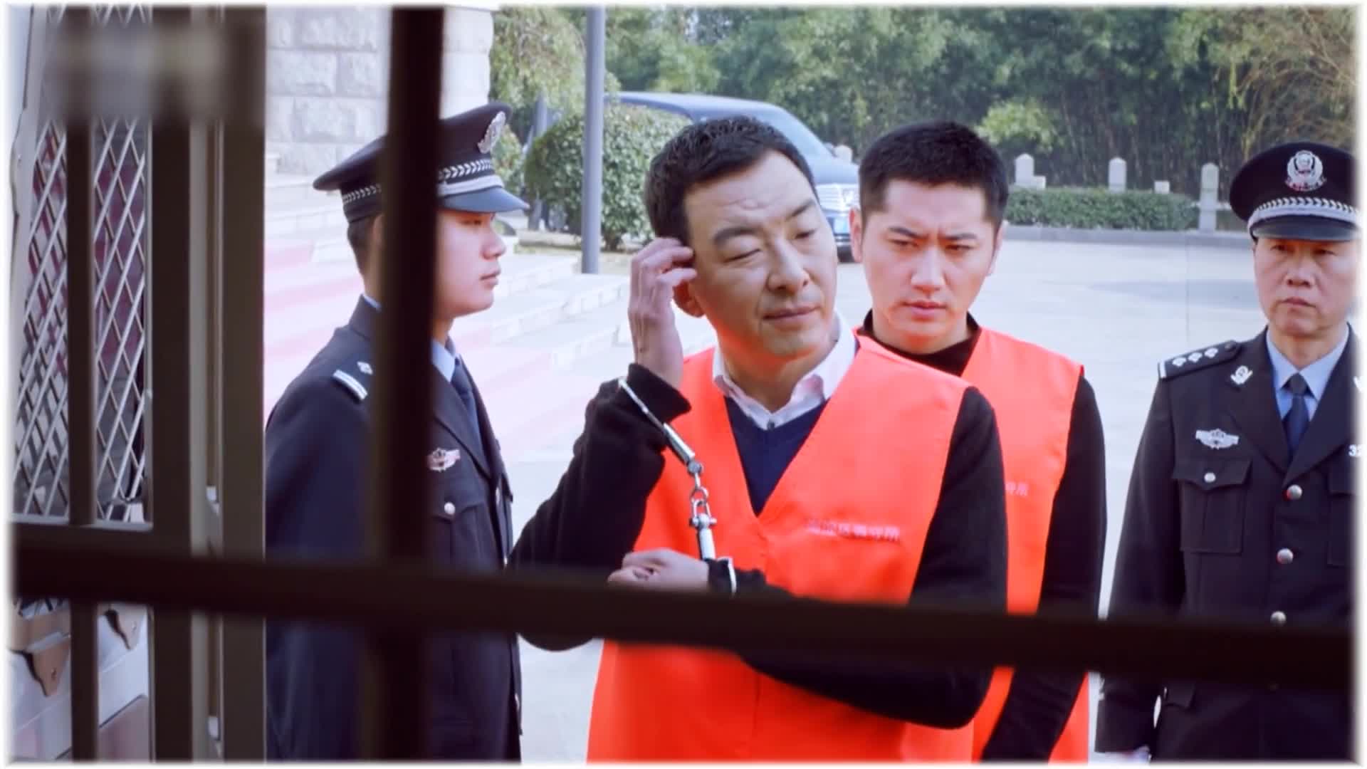 《春天里》完美大结局 高中自首胡胜利被判刑 振国悔不当初回家圆梦