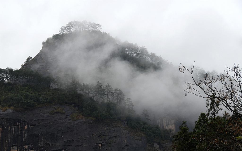 武夷山雨景电脑壁纸[图5]