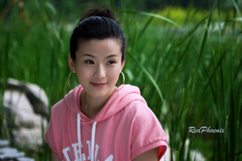 舰在亚丁湾田艳丽谁演的