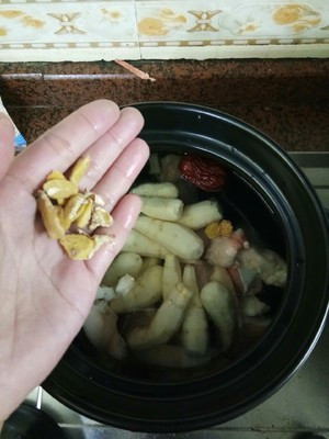 竹芋可以什么搭配煲汤