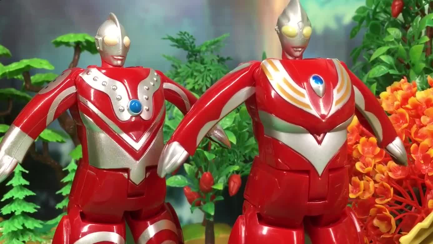 奥特曼玩具视频第231集-游乐园第22栏-猫脚功夫