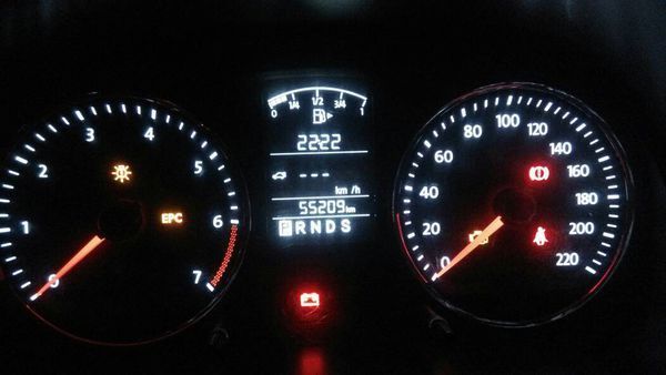 老款朗逸仪表盘上的这个图标是什么意思?