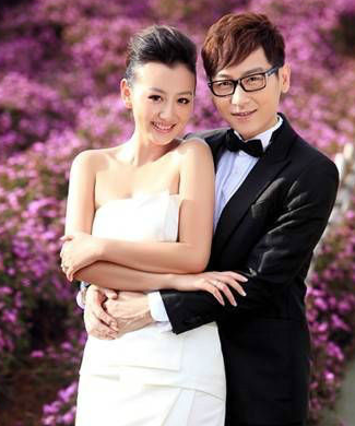 2011年,江苏卫视领导建议让郭晓敏和李好组成情侣档共同主持《老箍创