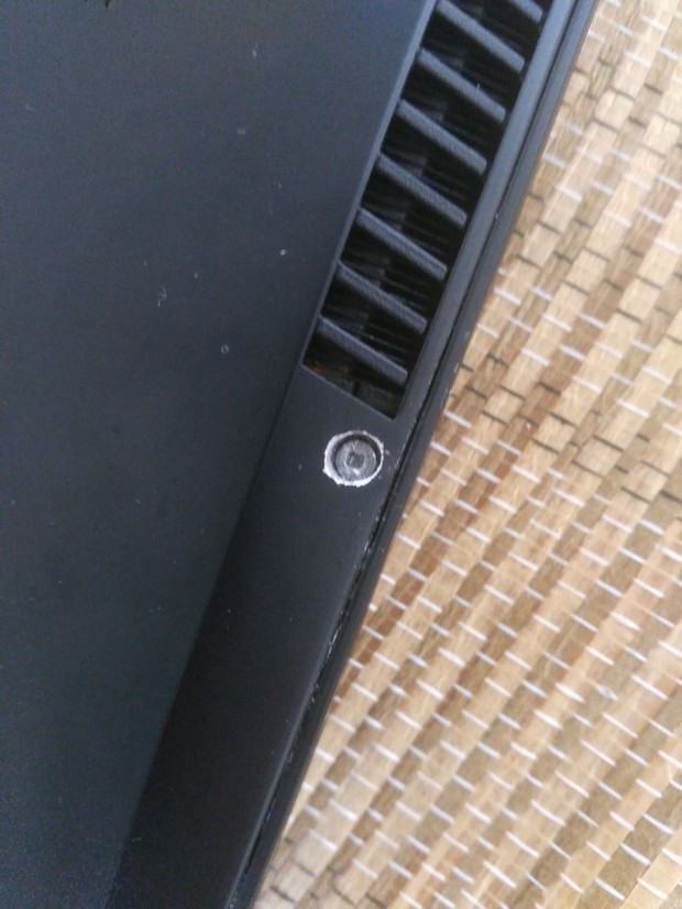 笔记本后盖螺丝拧花了 怎么办