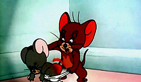 小老鼠被汤姆打红了屁股,杰瑞怒了,暴发神力把汤姆虐成渣