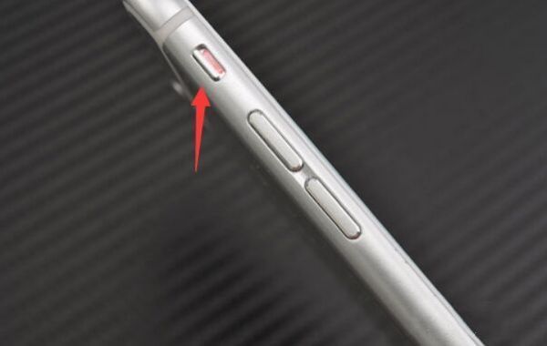 苹果手机开了静音模式后怎么让它恢复声音?