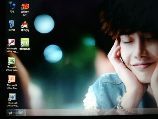 我不小心把电脑桌面IE浏览器快捷图标删了,现