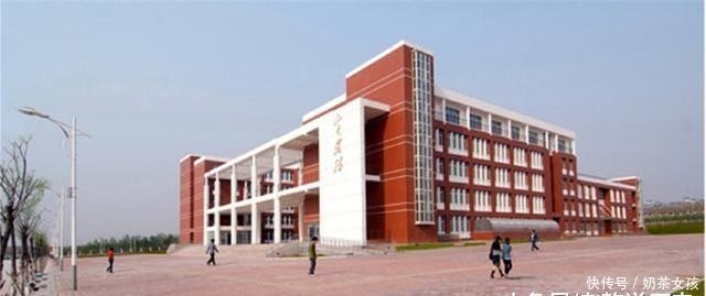 师范学院在哪里