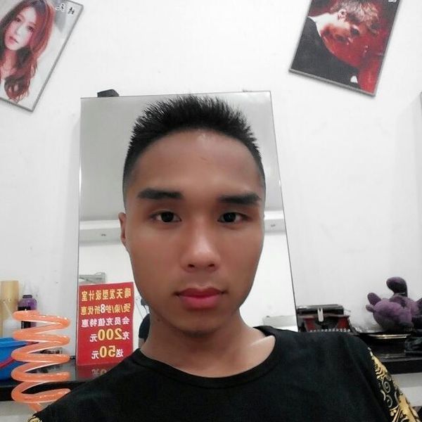 24岁了,没有人脉,没有背景,没有学历,没有技术