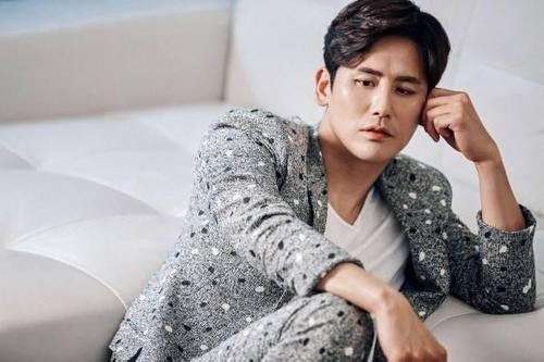 于晓光在韩国有多火,秋于夫妇在韩国的反响算一线吗?