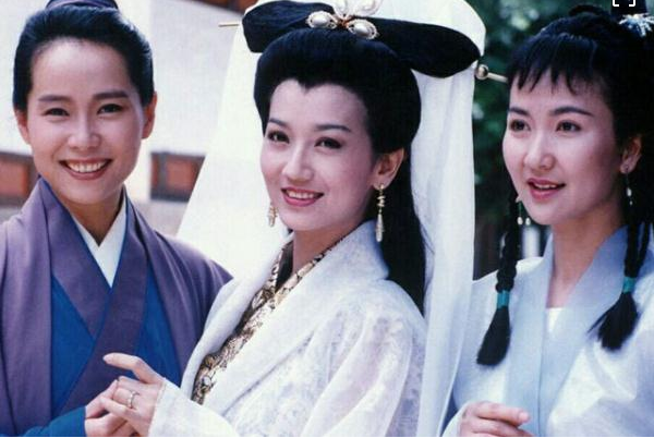 《新白娘子传奇》里的许仙,为什么他第一次见白娘子时喊"大姐"?