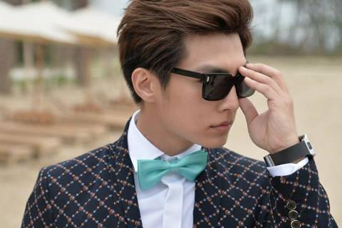 求炎亚纶主演的电视剧《爱上两个我》百度云