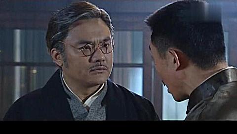 大染坊: 藤井跑到陈六子染厂搞威逼 利诱  临走前陈六子将他一军!