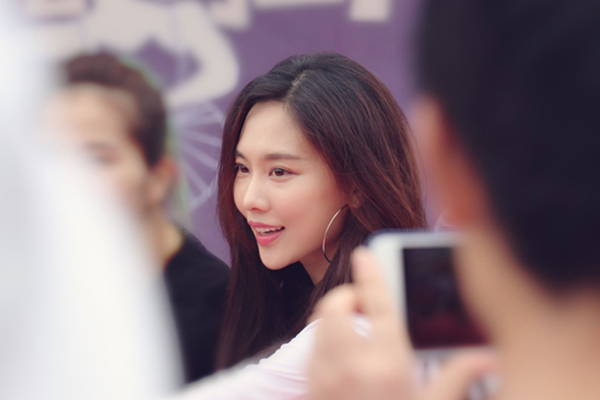 王霏霏当年在missa刚出道时也算是顶流的人了,为什么现在没什么发展?