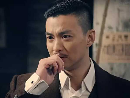 扩展资料: 《红色》由杨磊执导,徐兵,孙强编剧,张鲁一,陶虹,周一围