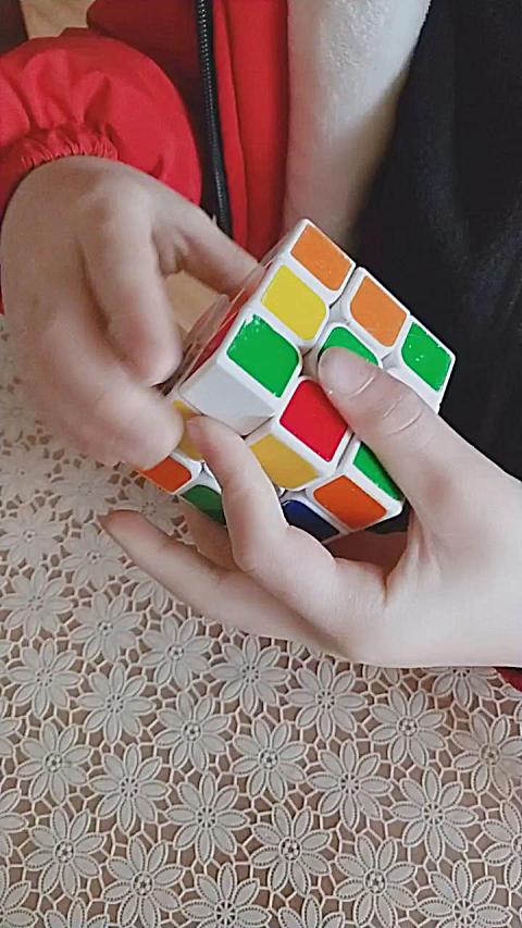  b>三阶魔方 /b>快速复原__七岁bboy火火__师承王鹰豪, b>孙虹烨 /b>