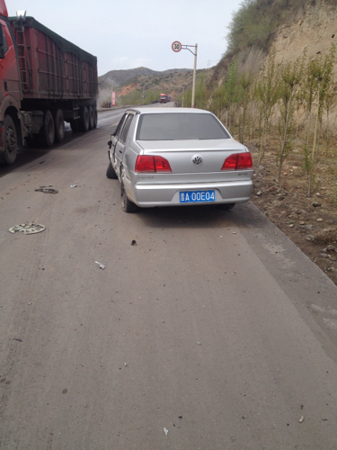 发生交通事故,对方全责。但是对方拖延不处理