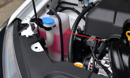 吉利帝豪ec718更换新水箱后怎么排空气?