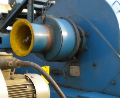 猫头是钻井绞车上的一个部件,他安装在绞车的猫头轴上,主要主用是用来