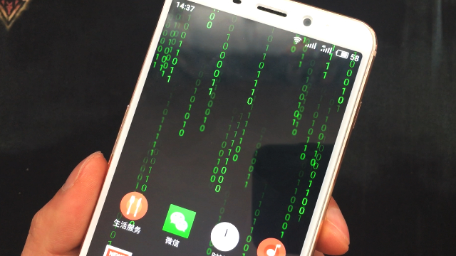 视频:把手机设置成代码壁纸,像流星雨一样,瞬间高级了不少