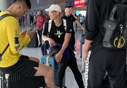 林书豪在首钢吗