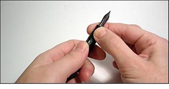 钢笔怎么换墨囊