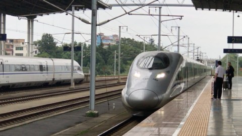 壯觀!兩列 重連和諧號動車組crh380al同時停靠咸寧北站